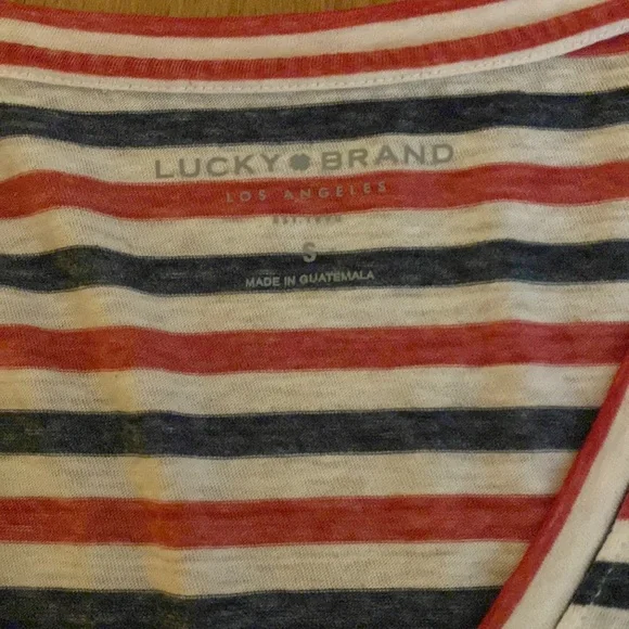 Lucky brand V neck tee - Picture 2 of 4